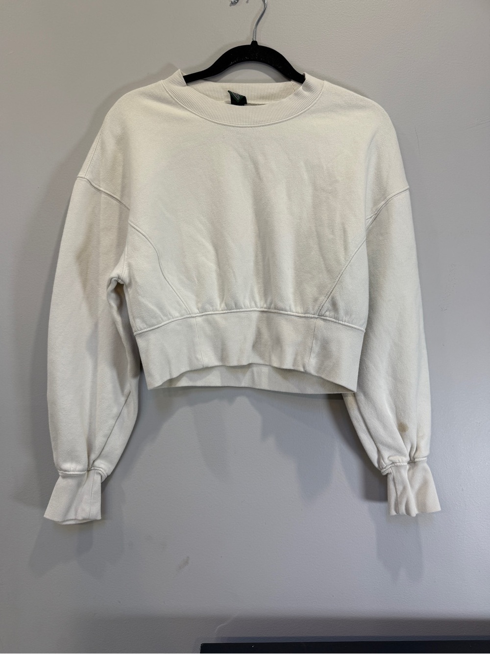 wild fable Cropped Cream Crewneck Sweatshirt